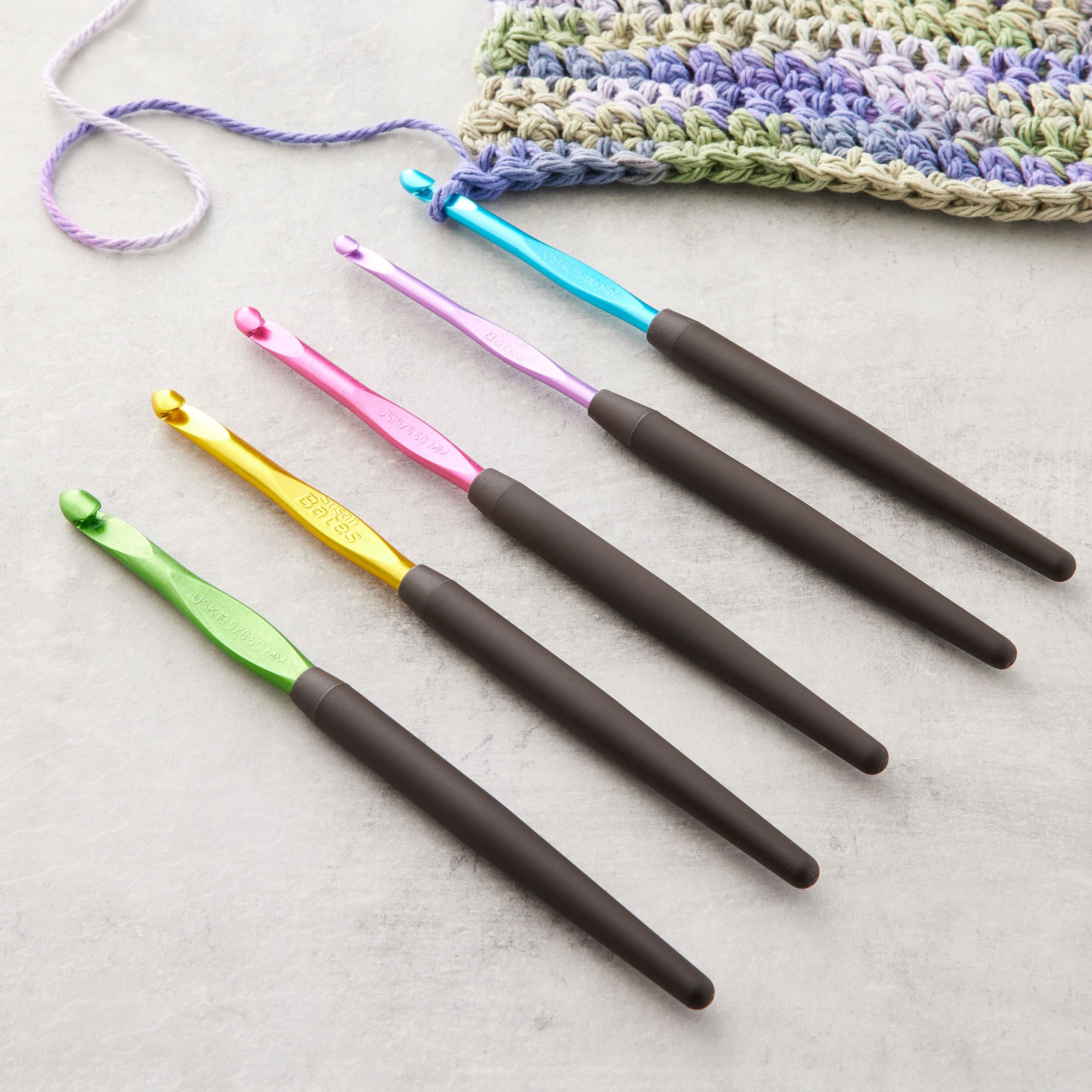 Susan Bates® Soft Ergonomic™ Crochet Hook Set, G-K - Image 2